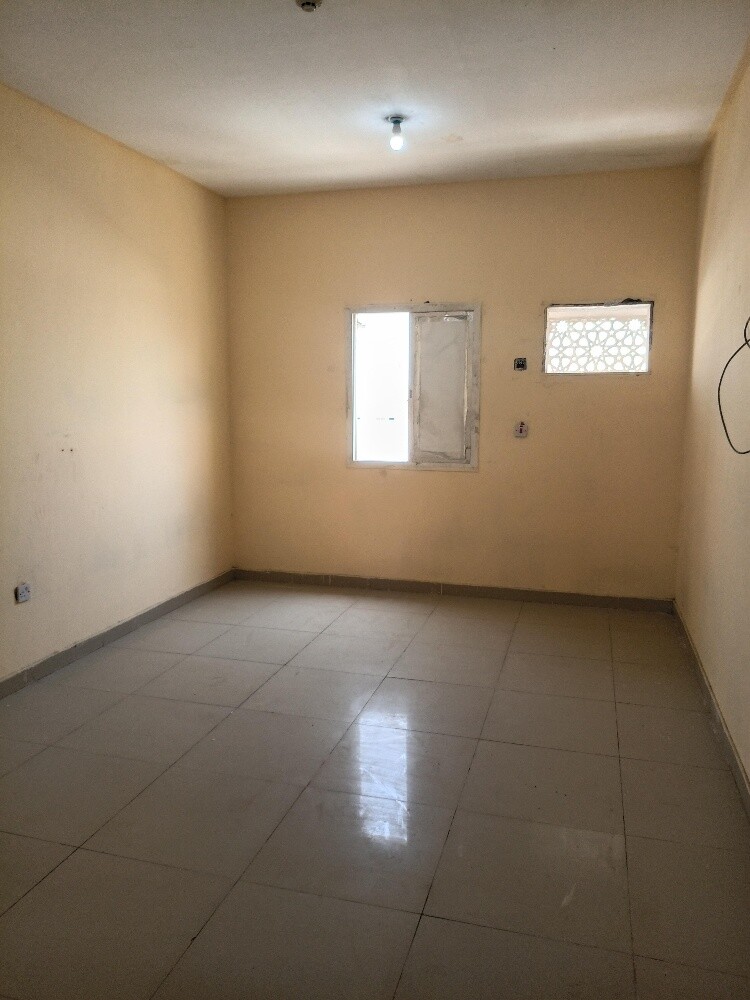 سكن عماال صناعية قديمة غرف كبيرة - 4