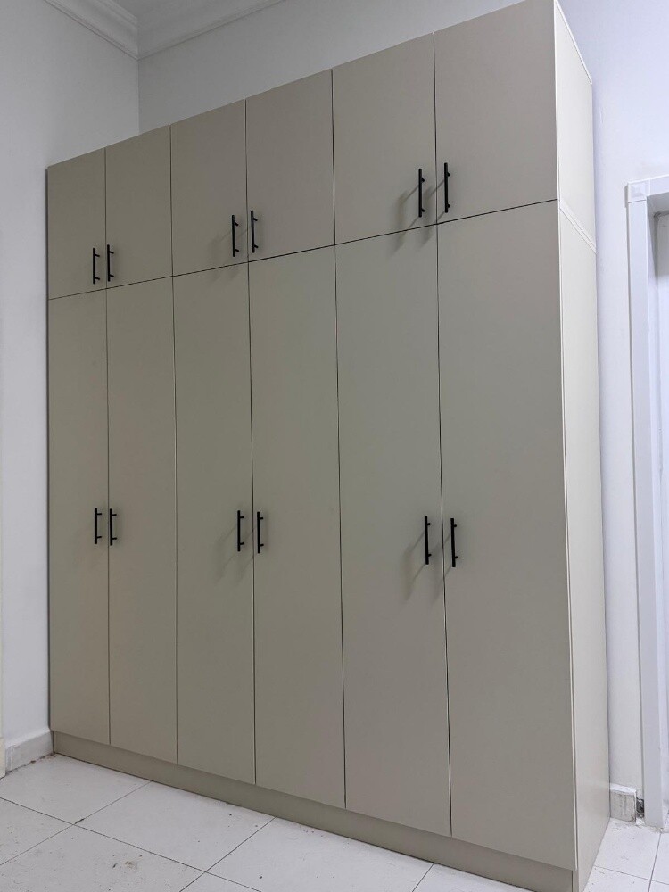 castomize cabinet - 11