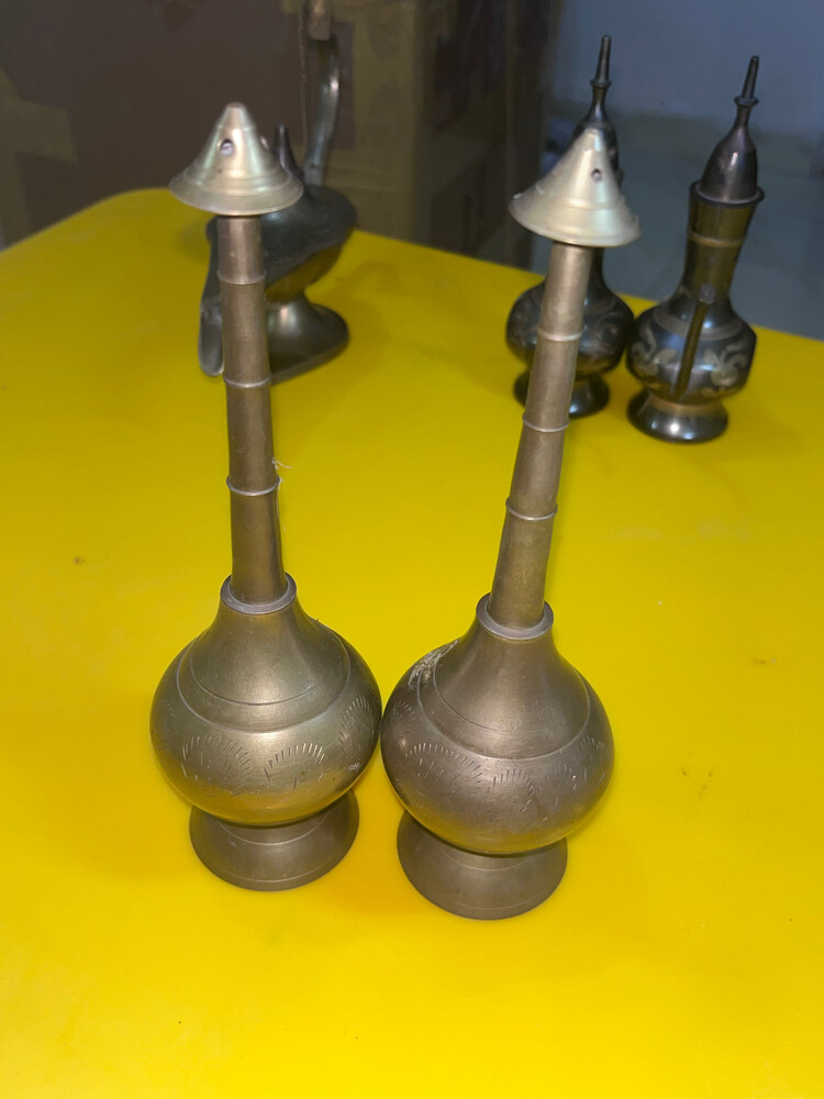 A collection of antique and heritag - 3