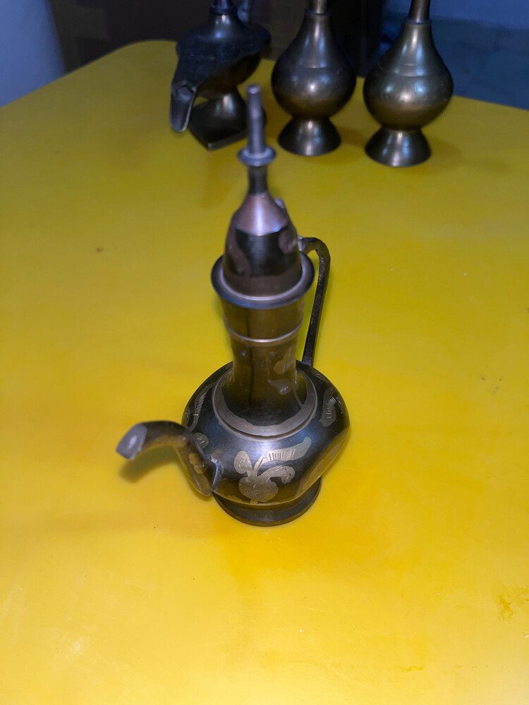 A collection of antique and heritag - 5