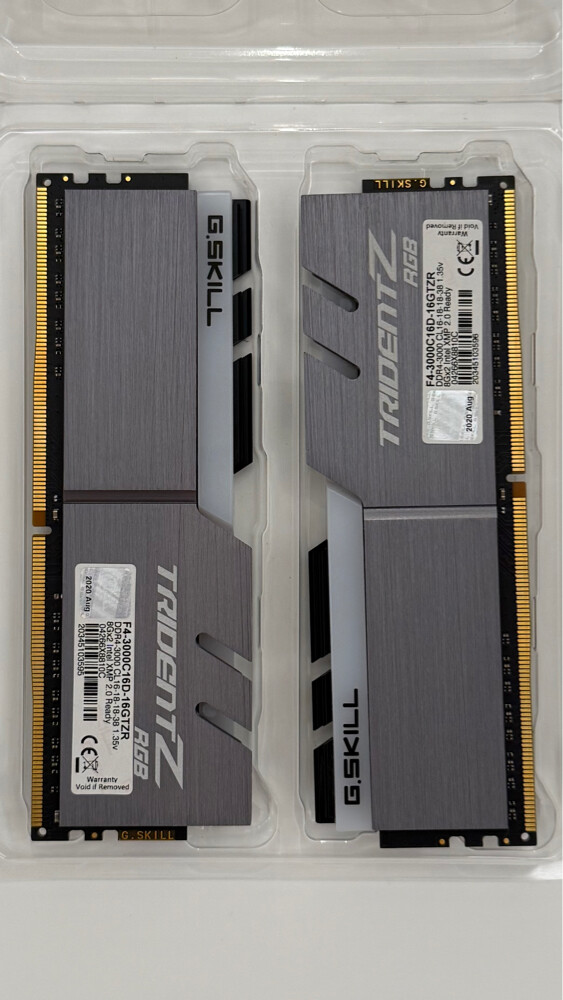 SDD DDR4 G.SKILL Trident Z 16GB  - 1