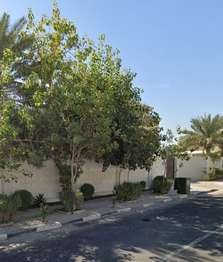 Villa for sale in Al Dafna - 1