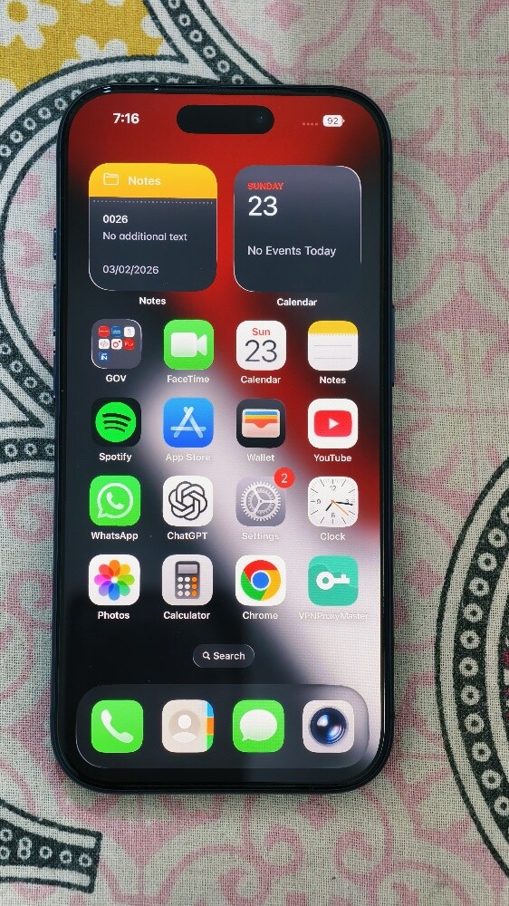 Iphone 17 Pro Box open piece - 4