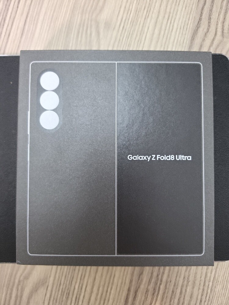 Samsung Galaxy Z Fold8 Ultra - 2