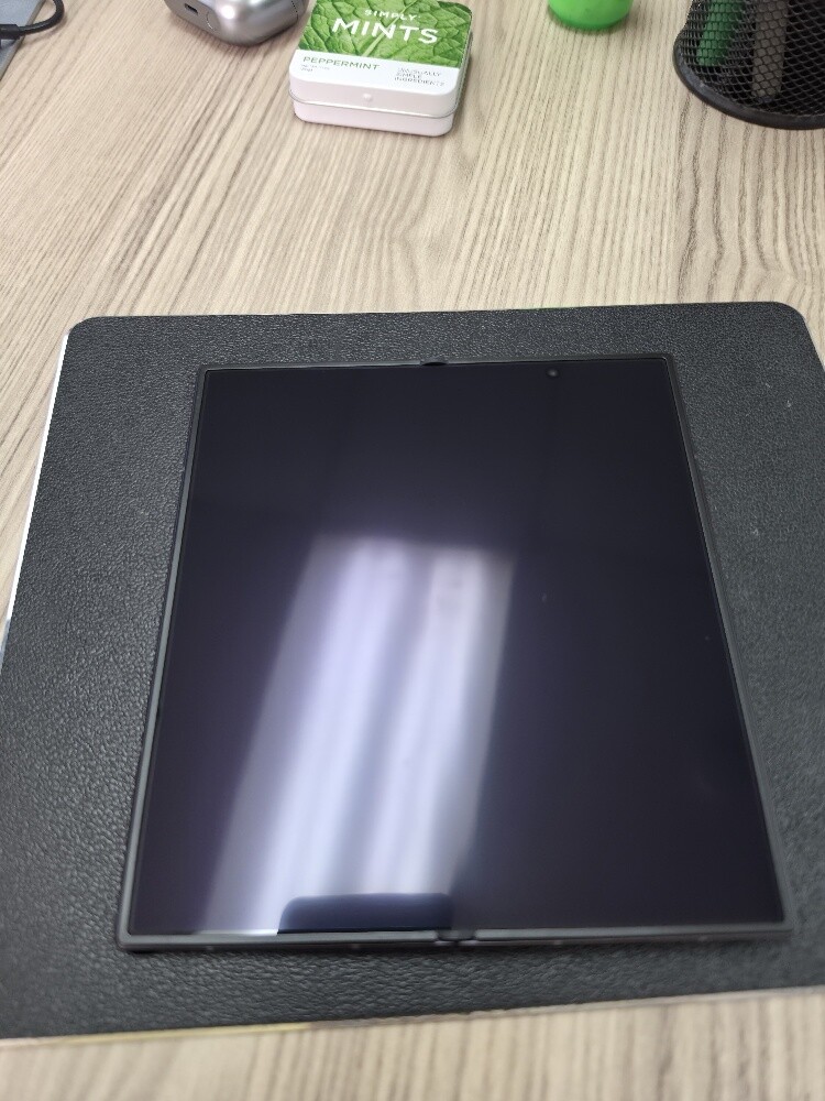Samsung Galaxy Z Fold8 Ultra - 4