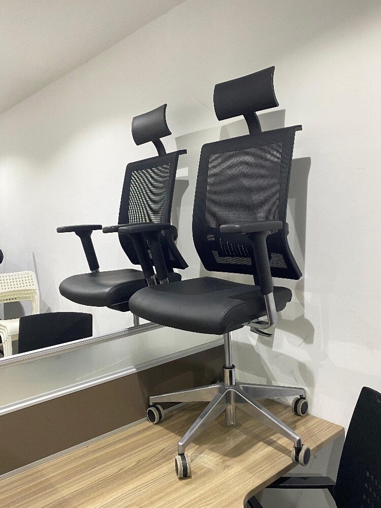 Used office furniture 33270617 - 12
