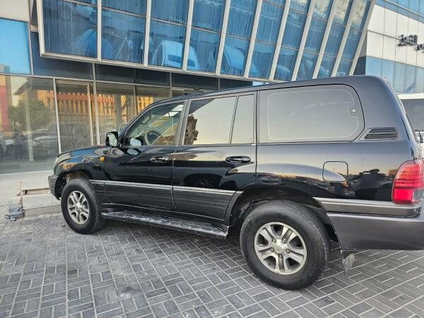 Lexus LX 470 - 2