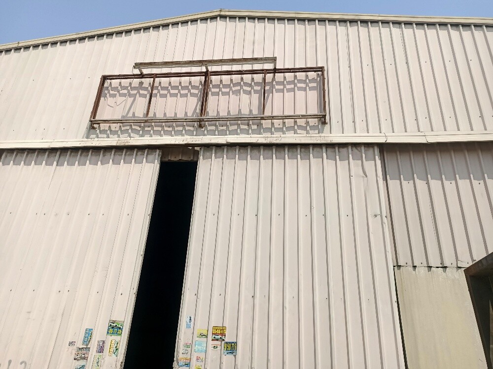For rent: Blacksmith and aluminum - 1