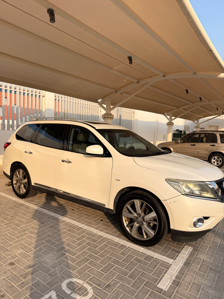 Nissan Pathfinder 2015 for sale  - 3
