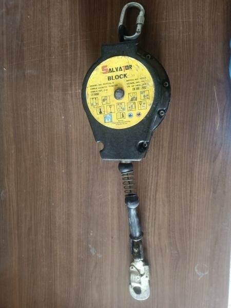 Fall Arrester Vertical Retractable - 2