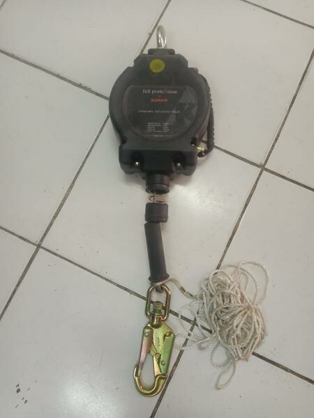 Fall Arrester Vertical Retractable - 5
