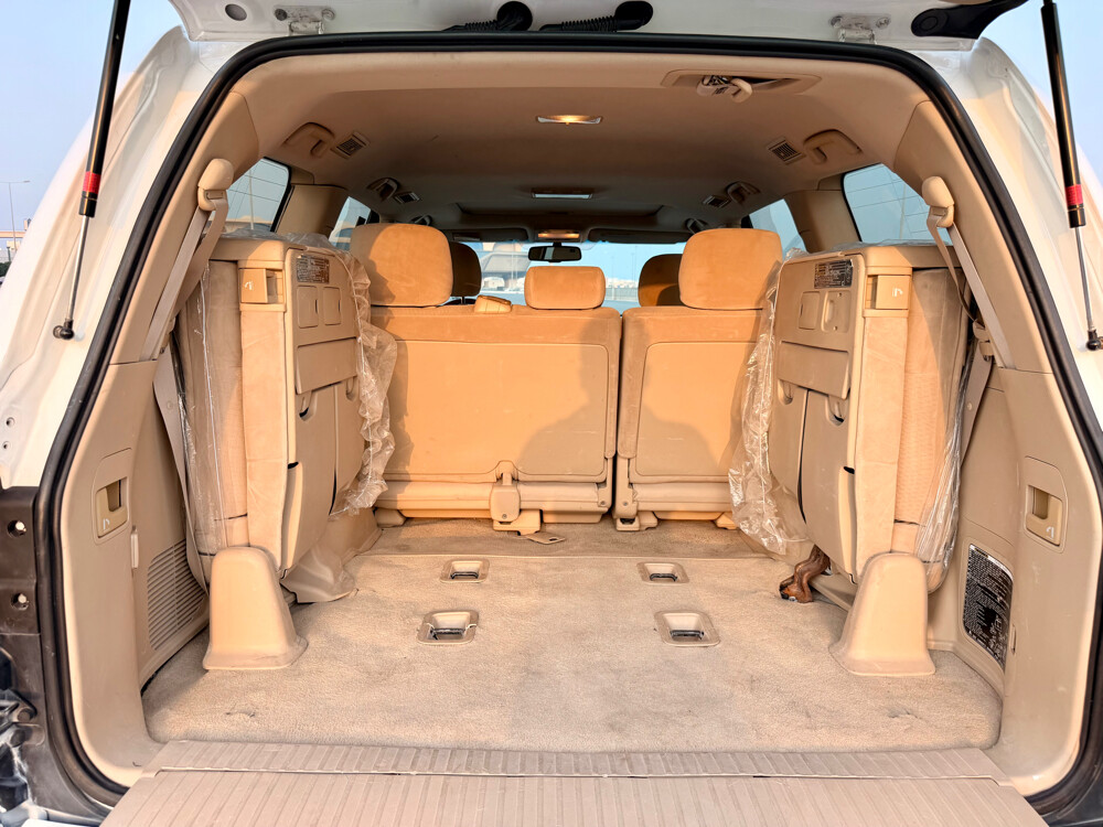 Toyota Land Cruiser GXR V8 - 14