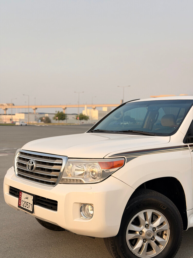 Toyota Land Cruiser GXR V8 - 10