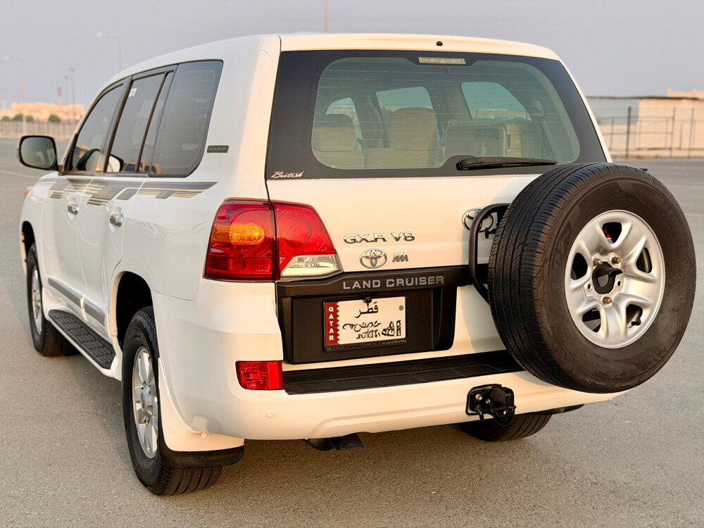 Toyota Land Cruiser GXR V8 - 6