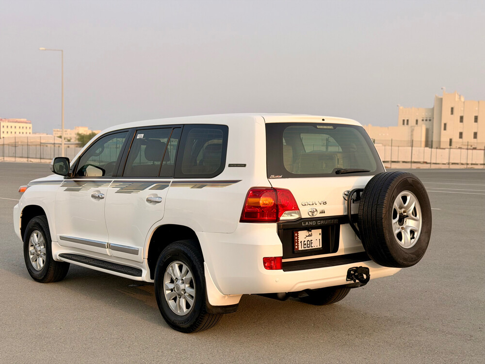Toyota Land Cruiser GXR V8 - 3