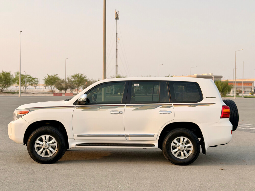 Toyota Land Cruiser GXR V8 - 4