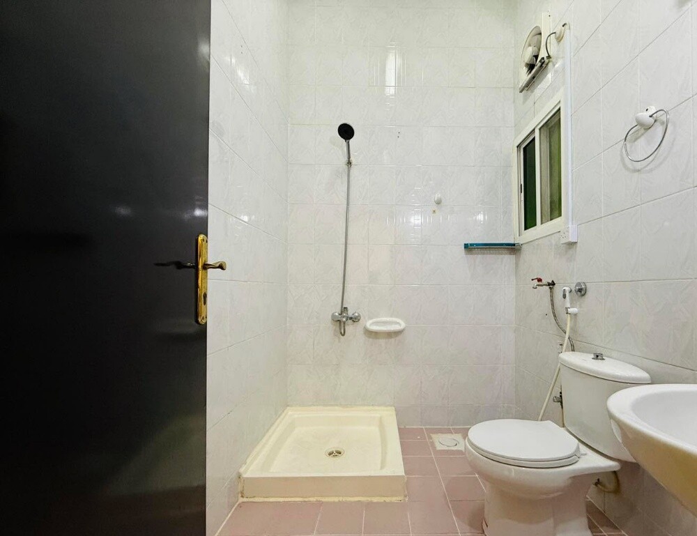 أعمال الدهان :33001657 - 7