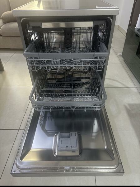 Excellent/like-New Dishwasher - 2