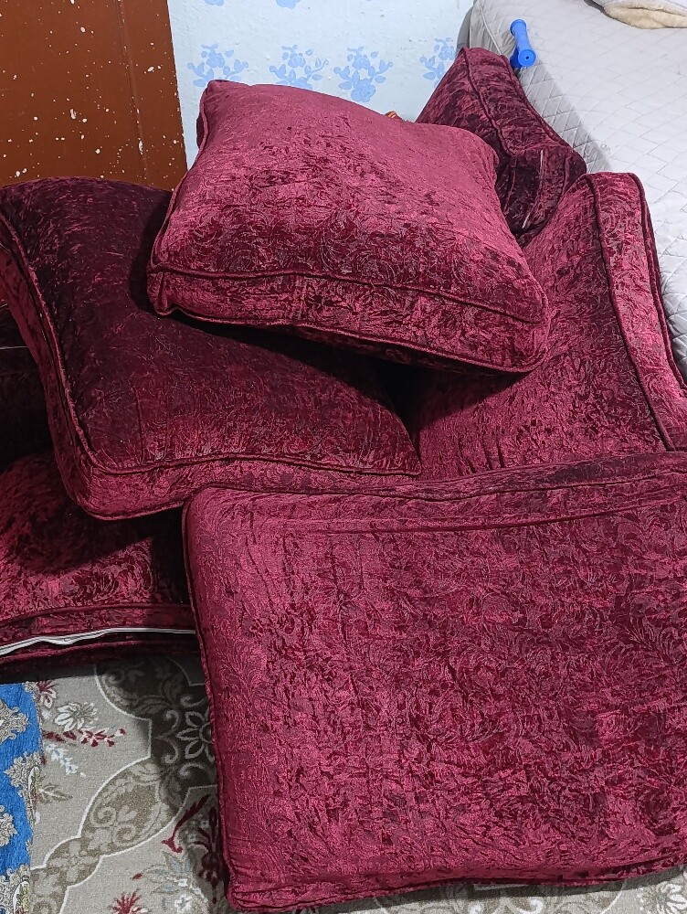 Burgundy Decorative Pillows – Set - 4