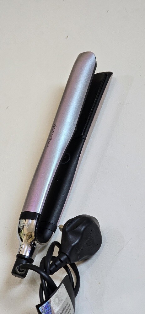 GHD hair straightener - 3