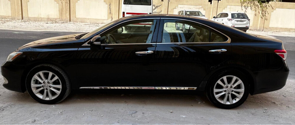 لكزس إي إس 350 موديل 2010 – اللون - 3