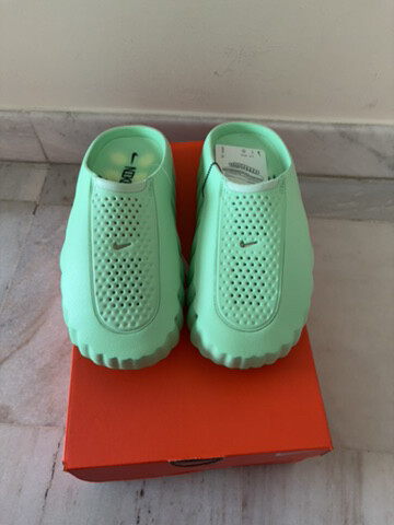 Nike minds 001 - 1