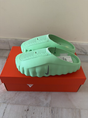 Nike minds 001 - 2