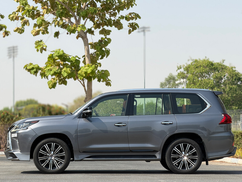 Lexus LX 570 s - 7