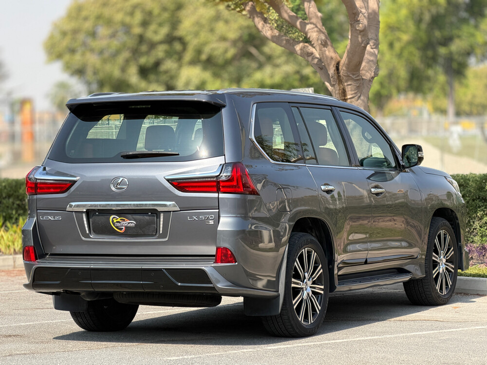 Lexus LX 570 s - 4