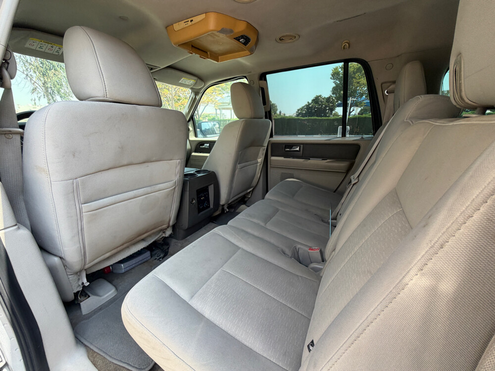 Ford Expedition  - 13