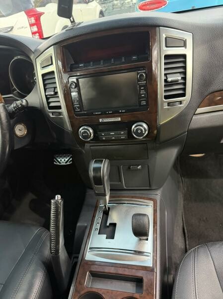 PAJERO 3.8GOLDENDITION 2019 QR48K - 3