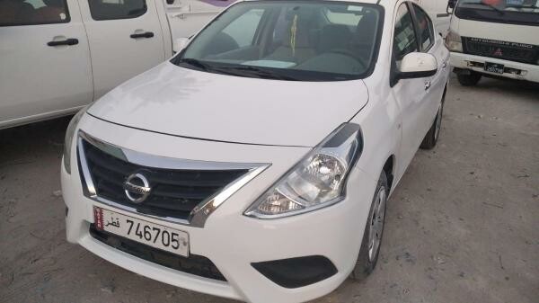 Nissan Sunny - 2