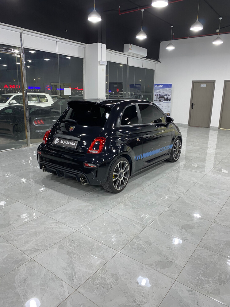 فيات 2023 ابارث 695 - 3