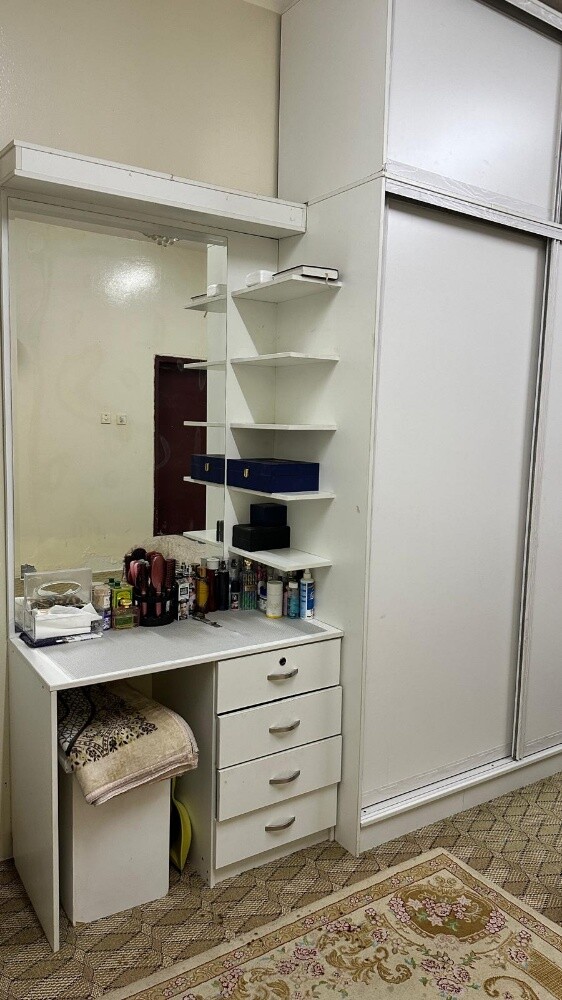 Room furniture for Sale - 4