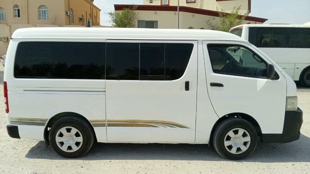 باص تويوتا  هايس للإيجار - 4