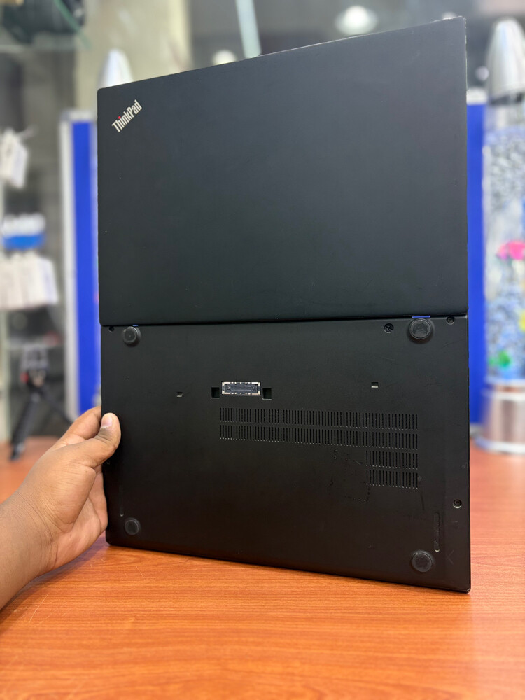 Lenovo laptop 24+512Gb - 8