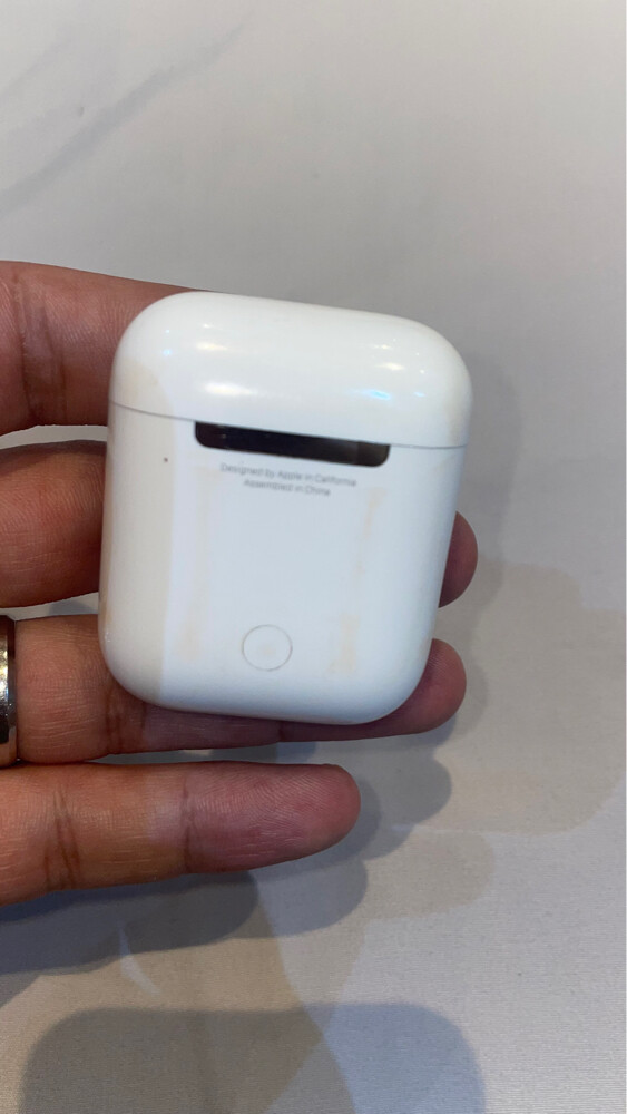 apple AirPods 1st gen. - 2