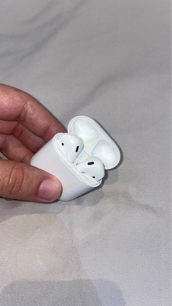 apple AirPods 1st gen. - 6