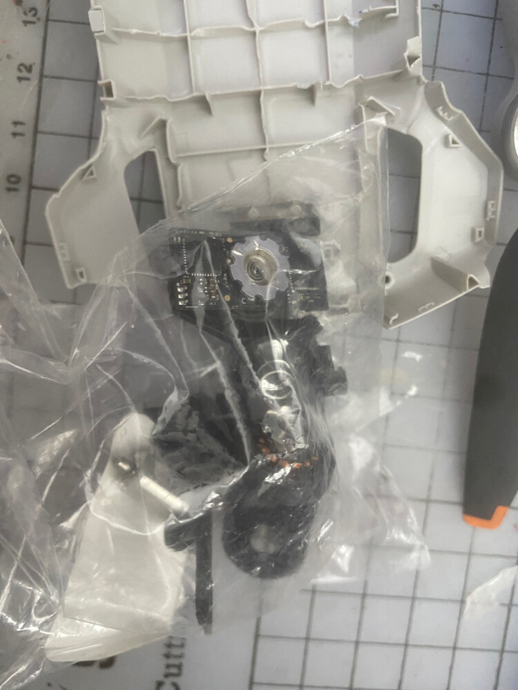 مطلوب جميع طائرات درون وقطع غيار  - 2