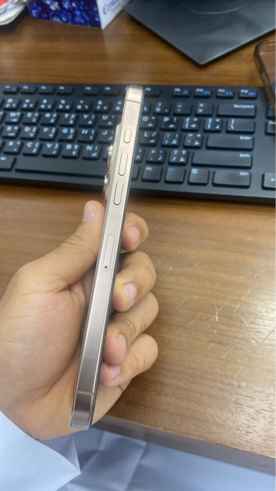 iPhone 16 pro max - 256GB - 4