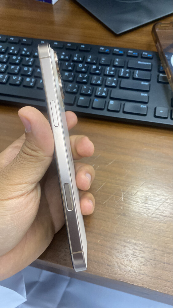 iPhone 16 pro max - 256GB - 5