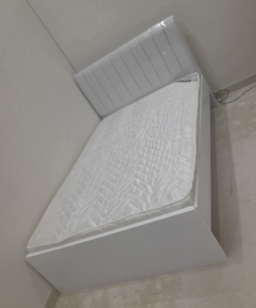 سرير ومرتبة - 2