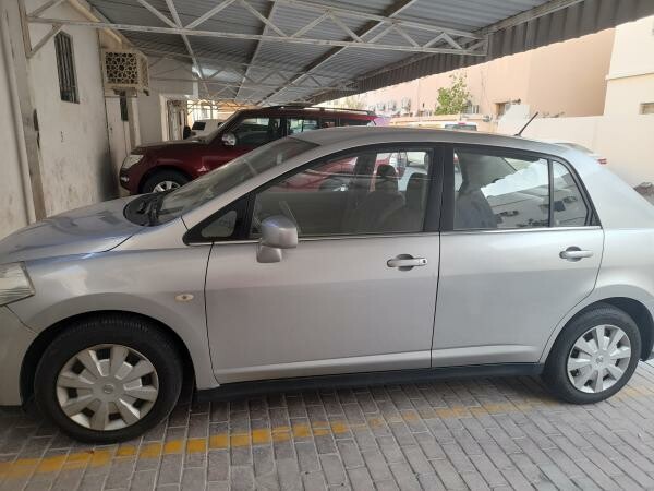 Nissan Tiida 2008, family car sale - 4