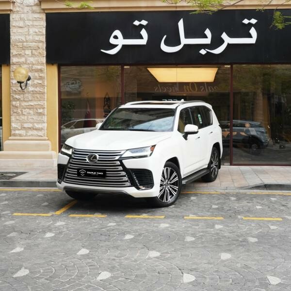 لكزس ال اكس 600 لكجري 2025 - 2