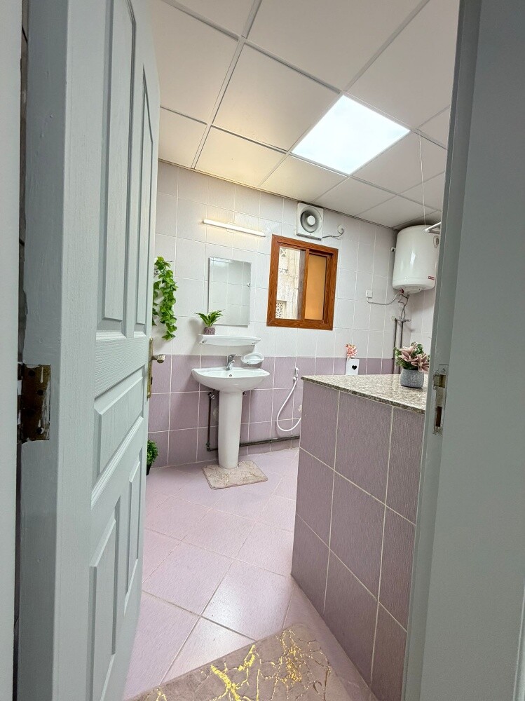 Fully Furnished 2BHK, Bin Mahmoud - 9