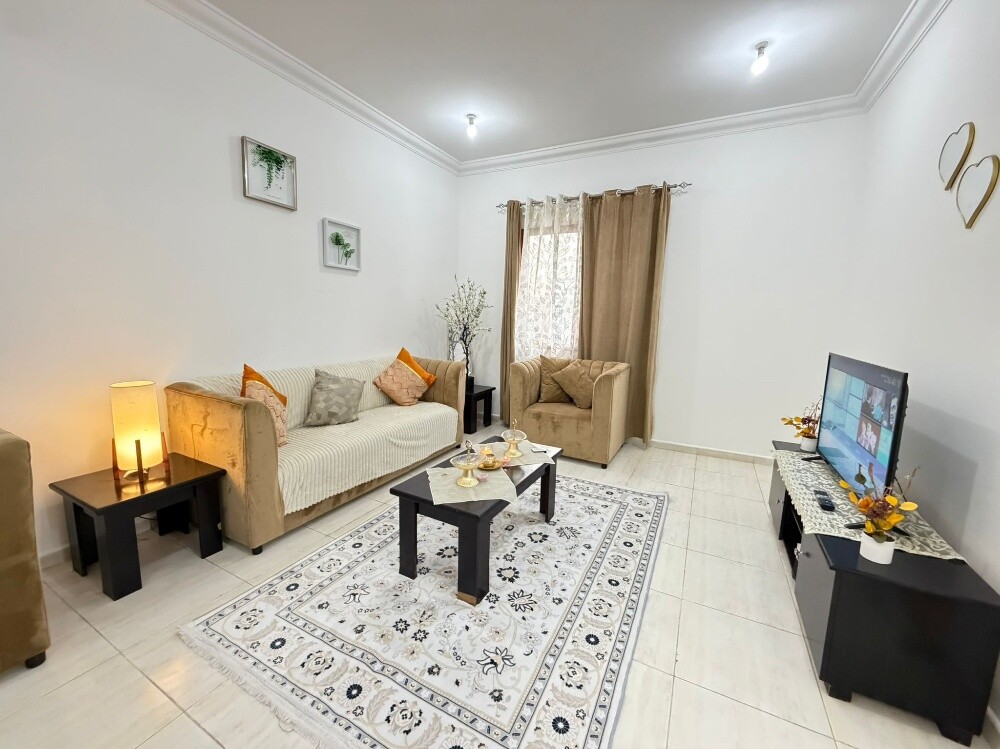 Fully Furnished 2BHK, Bin Mahmoud - 2