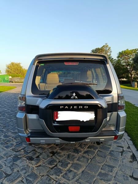 Mitsubishi Pajero 2018 - For Sale - 2