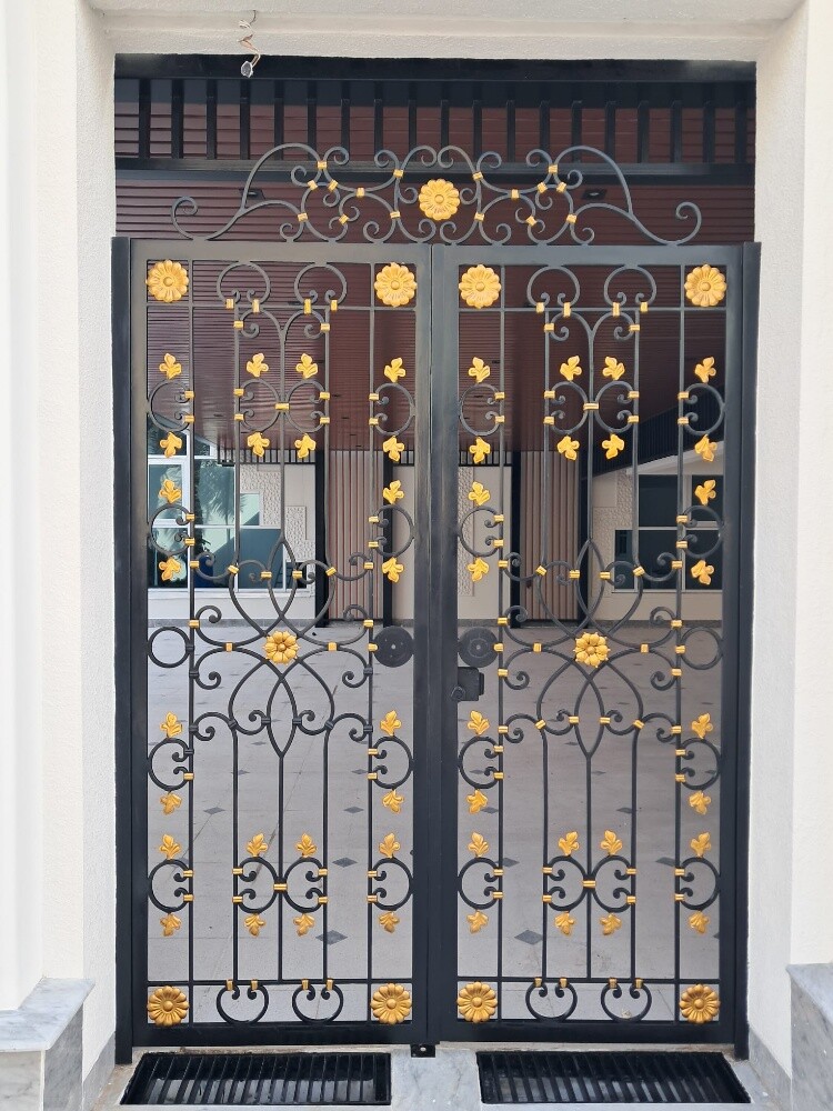 نقوم بجميع الحدادة ترتيب وتركيب ا - 2