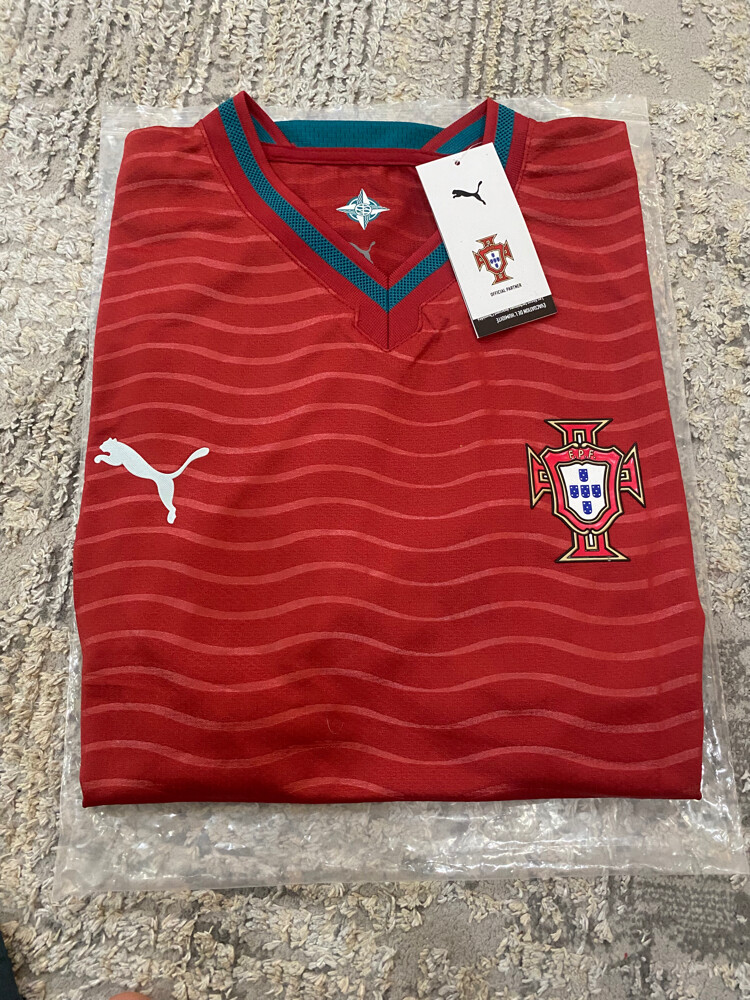  football t shirt/ football boots  - 11