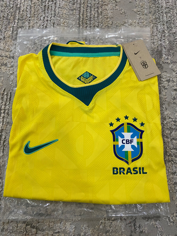  football t shirt/ football boots  - 8